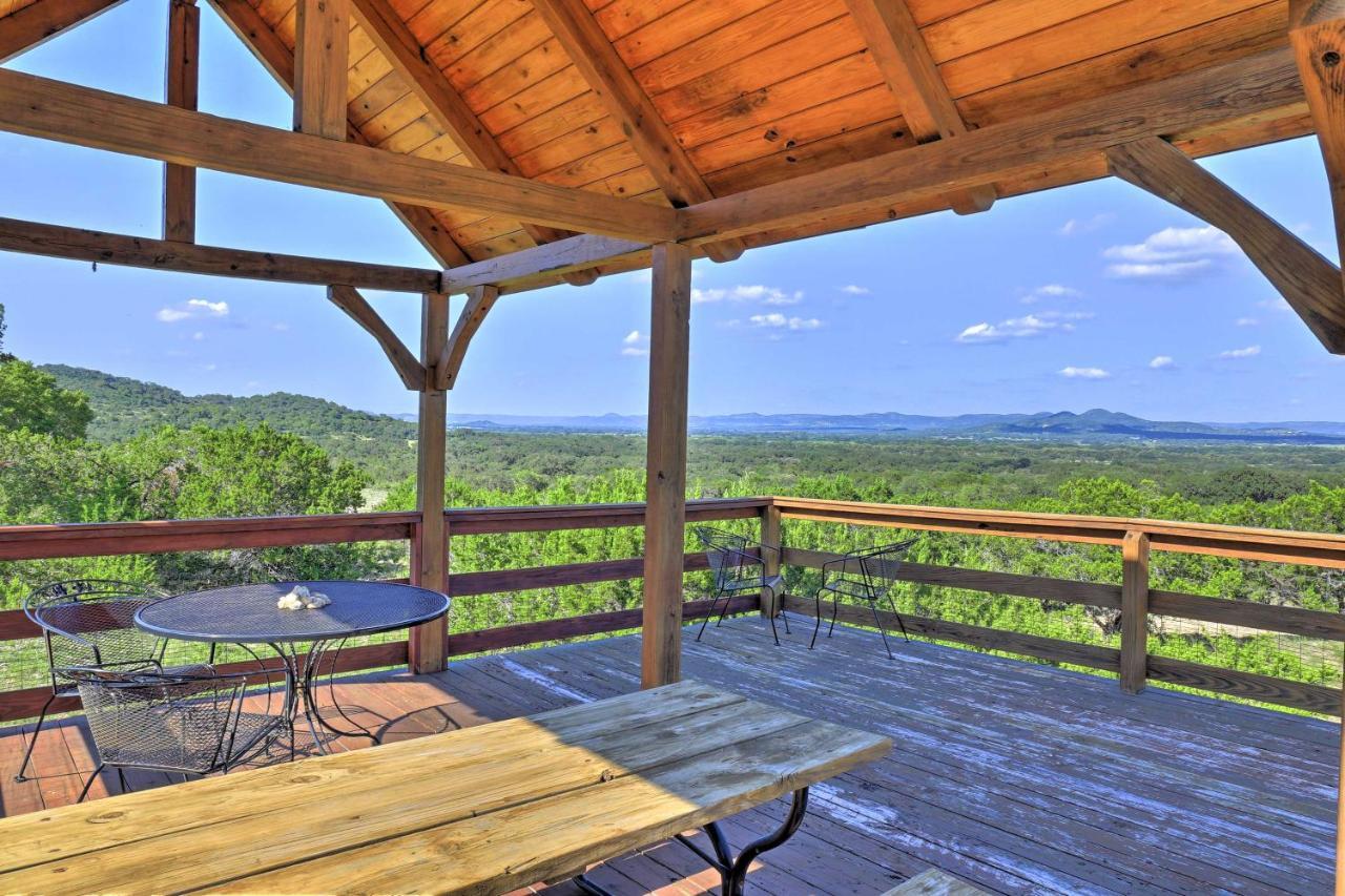Quiet Utopia Cabin With Deck And Mountain Views! Buitenkant foto